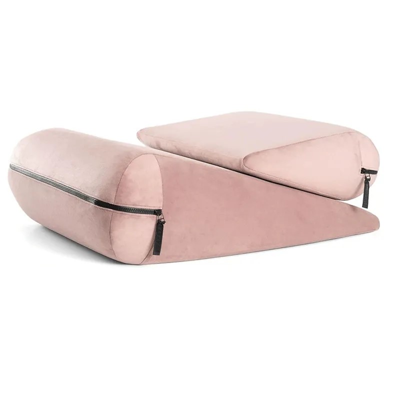 Triangular cushion sex pillow - Image 7